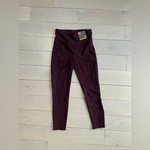 Xersion Train Maroon Leggings